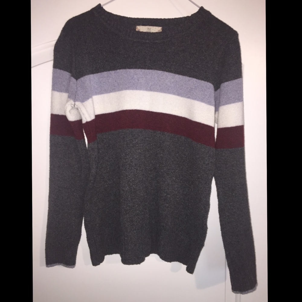 Lightweight sweater